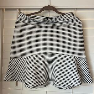 Banana Republic Black and White Skirt